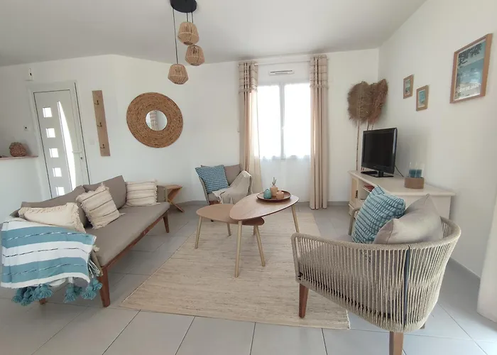 Maison De Vacances, Cosy, Boheme Chic, Avec Jardin! Сasa de vacaciones Bois-de-Cené